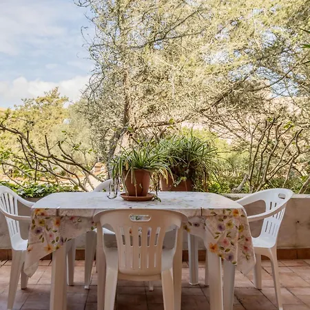 Apartament Bright Near La Pelosa Beach, Wifi & Parking! *